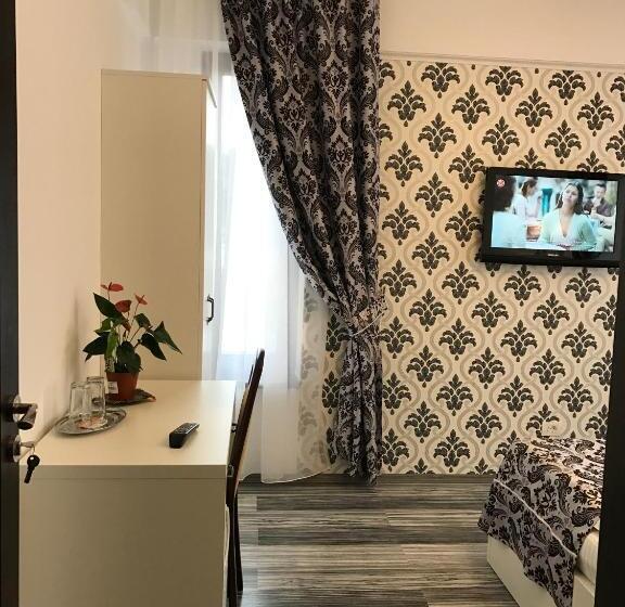 标准间带阳台, Restaurant Ayan Piatra Neamt