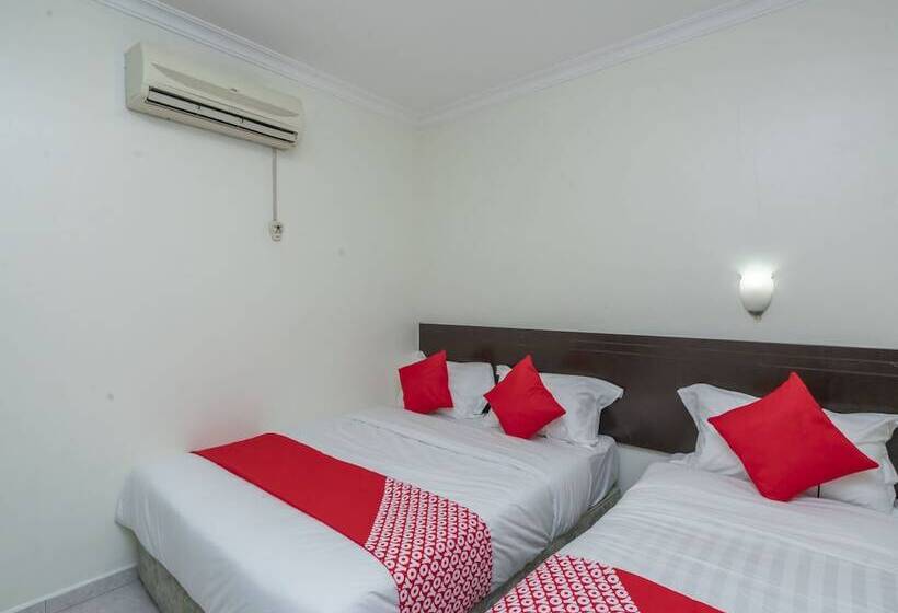 Трехместный Номер Superior, Fully Hotel Desa Tebrau