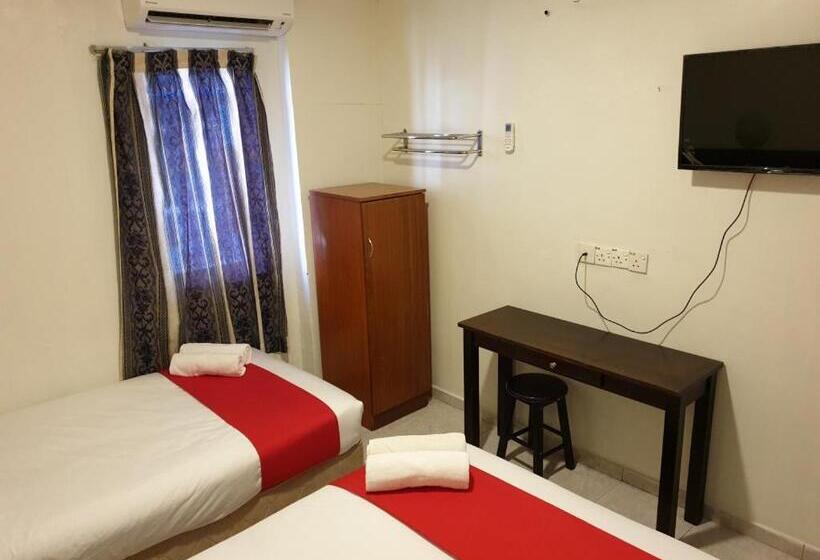 Трехместный Номер Superior, Fully Hotel Desa Tebrau