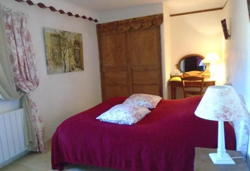 スタンダードルーム, Chambres & Tables D Hôtes Moulin De Lavon