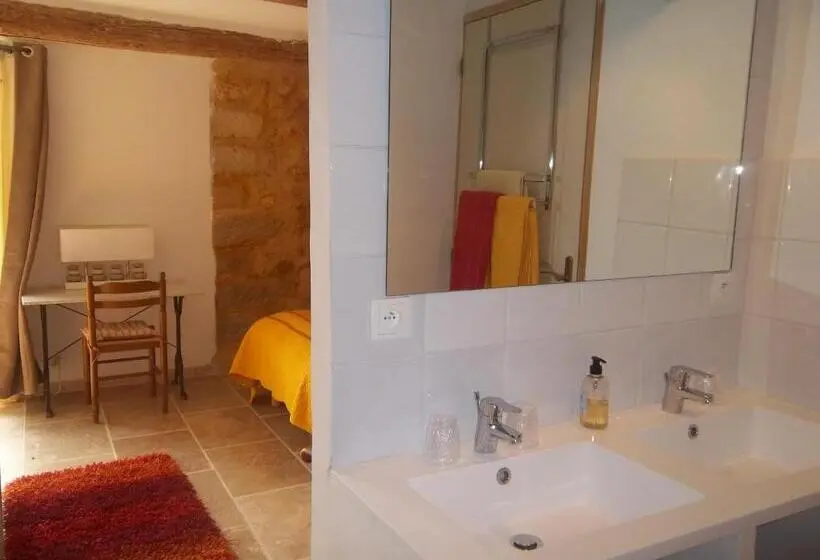 ファミリールーム, Chambres & Tables D Hôtes Moulin De Lavon