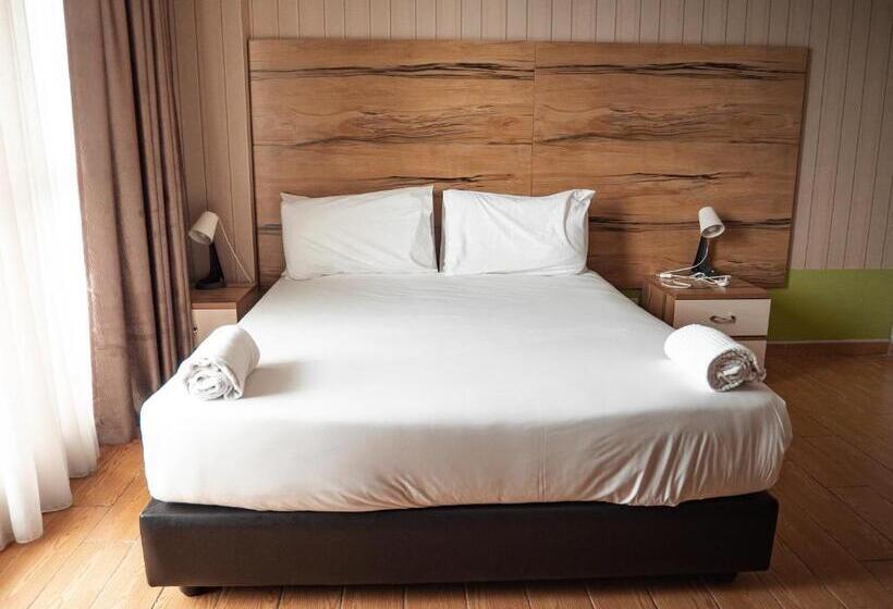 Номер Deluxe, Bangi Perdana