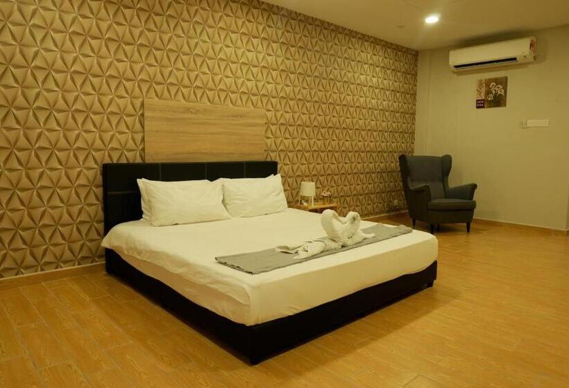 جناح عائلي, Bangi Perdana