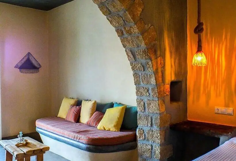 プレミアムスタジオ, Pangaia Seaside ηotel Adults Only