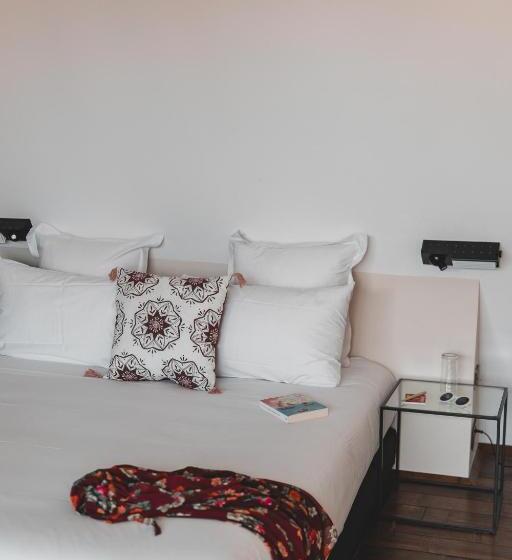 Люкс с Террасой, La Zoologie & Spa Bordeaux