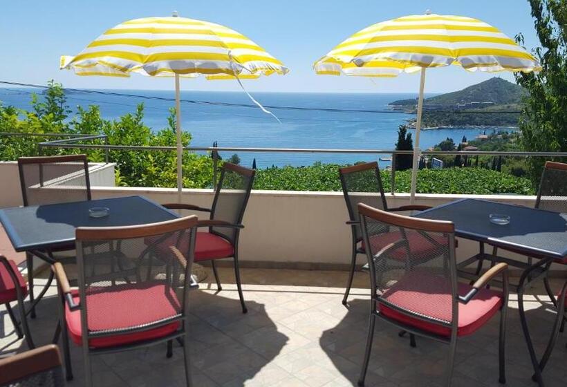 스탠다드 룸 가든 전망, Villa Narona