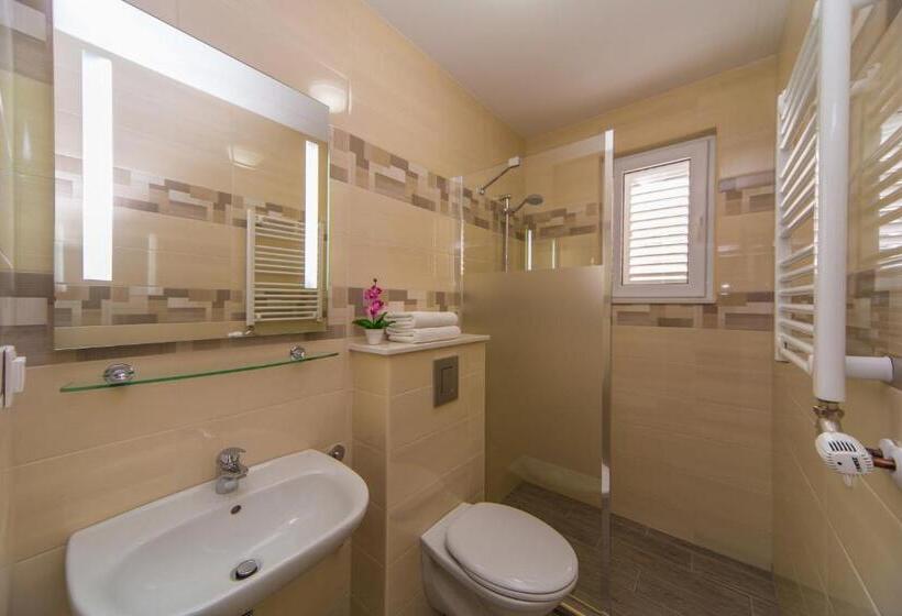 스탠다드 룸 가든 전망, Villa Narona