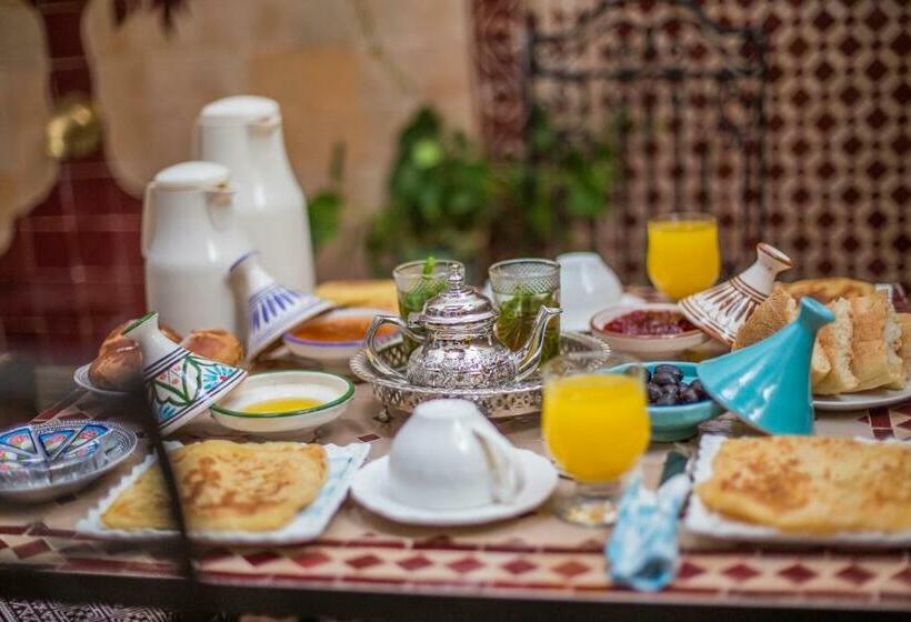 舒适三人间, Riad Le Petit Patrimoine De Fés