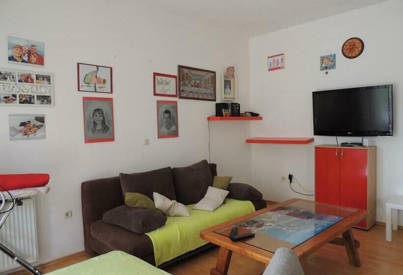 침실 2개 아파트, Apartments Mijic
