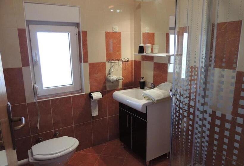 Студия Стандарт, Apartments Mijic