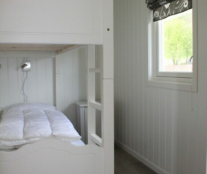 小室, Oldevatn Camping