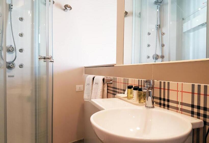 غرفة سوبيريور مطلّة علي البحر, Don Ugo Luxury Rooms