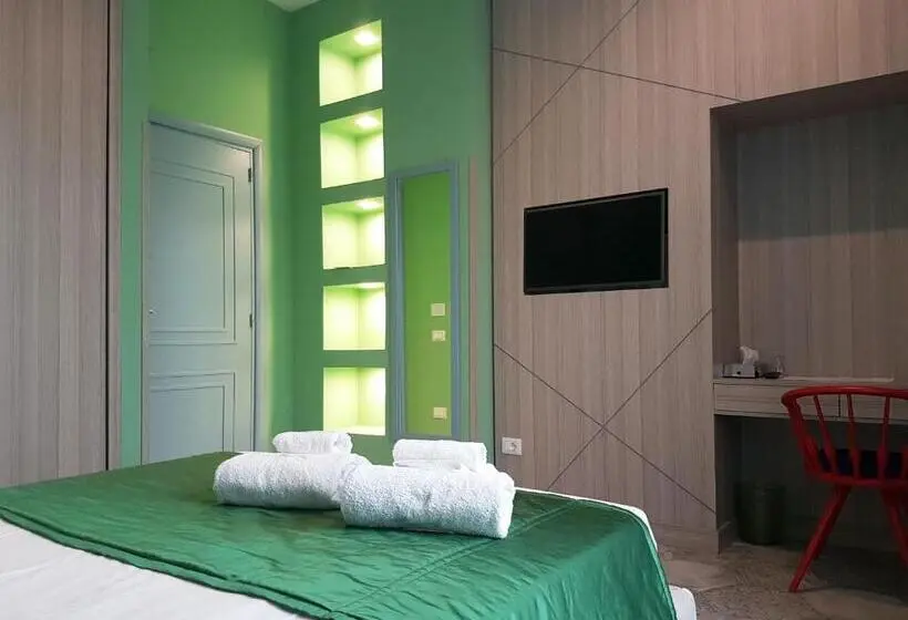 سوییت جونیور لوکس, Don Ugo Luxury Rooms