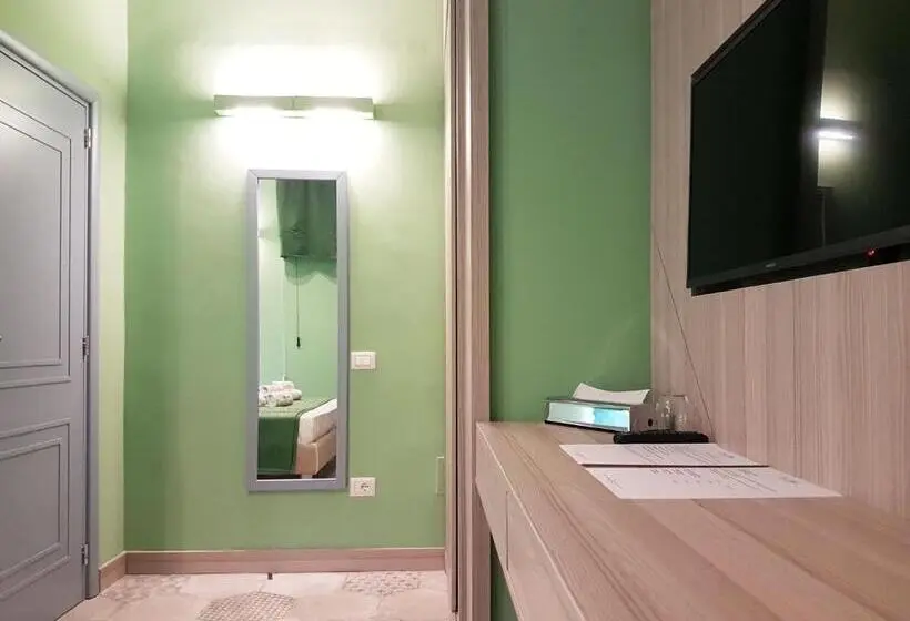 سوییت جونیور لوکس, Don Ugo Luxury Rooms