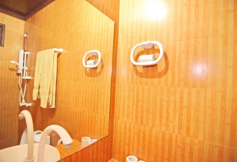 اتاق لوکس, Kuri Beach View Inn