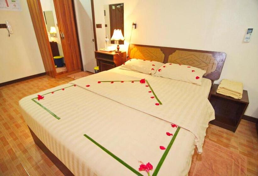 اتاق لوکس, Kuri Beach View Inn