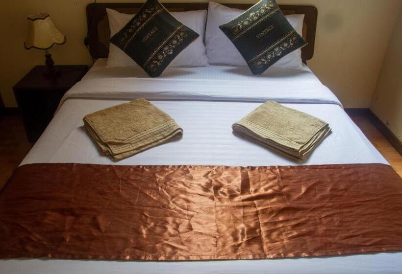 اتاق لوکس, Kuri Beach View Inn