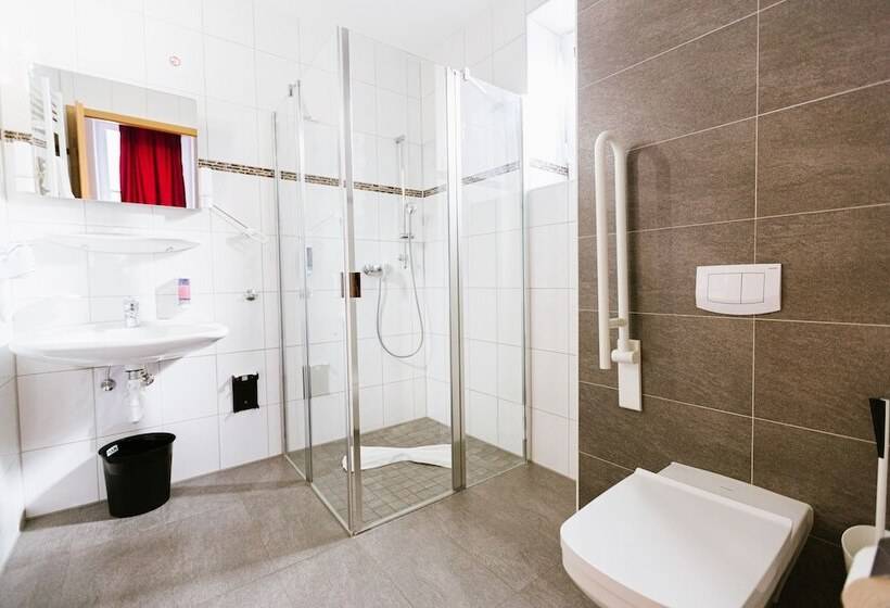 标准间带阳台, Heilbronner Hotel Am Schönen Theater