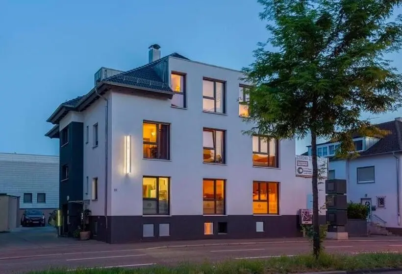 バルコニー付きスタンダードルーム, Heilbronner Hotel Am Schönen Theater