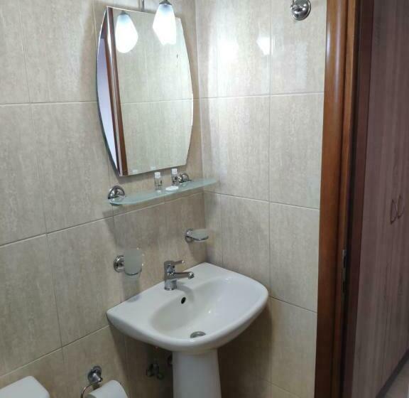 スタンダードルーム, Marie