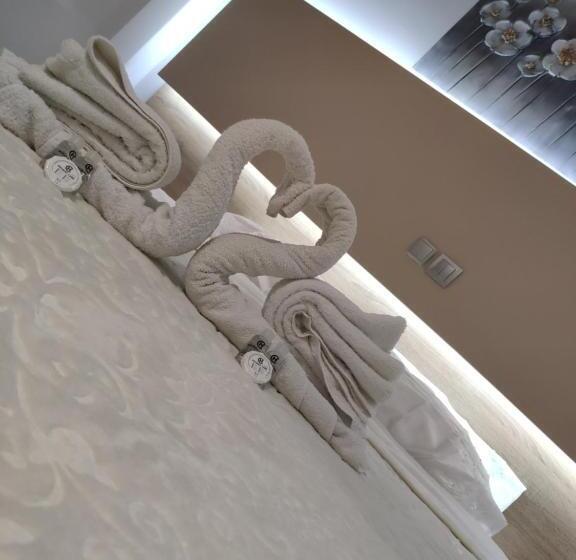 スタンダードルーム, Marie