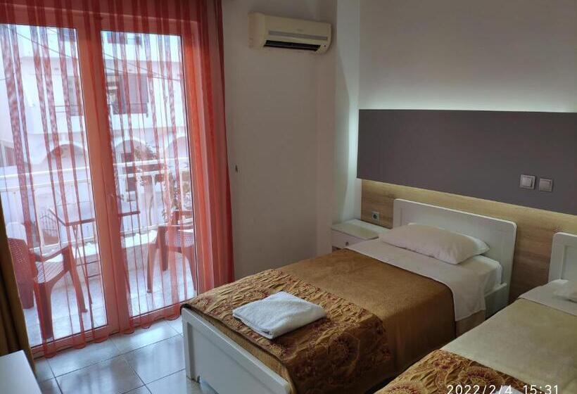 スタンダードシングルルーム, Marie