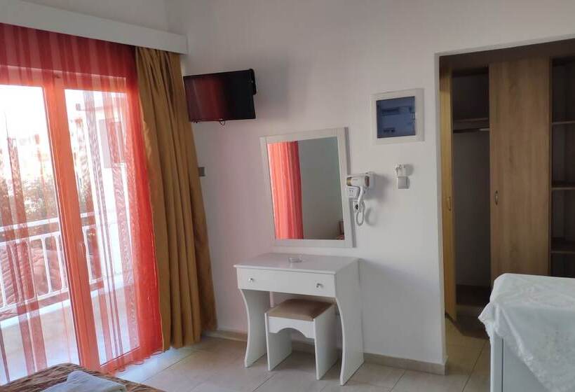 スタンダードルーム, Marie