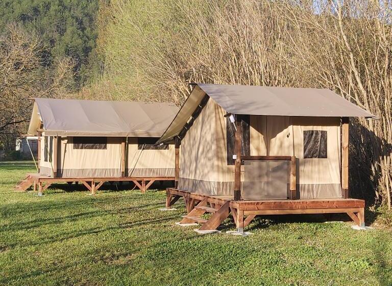 Standard Tent, Domaine Du Murier