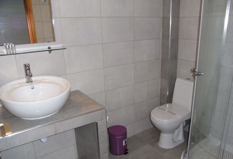 חדר סטודיו סטנדרד, Electra Studios