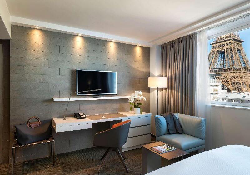 מיטת קינג בסוויטה, Best Western Fort Myers Inn And Suites