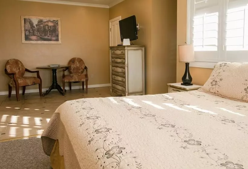 اتاق استاندارد با تخت بزرگ, Carmel Wayfarer Inn