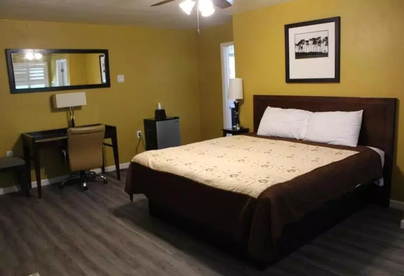 اتاق استاندارد, Carmel Wayfarer Inn