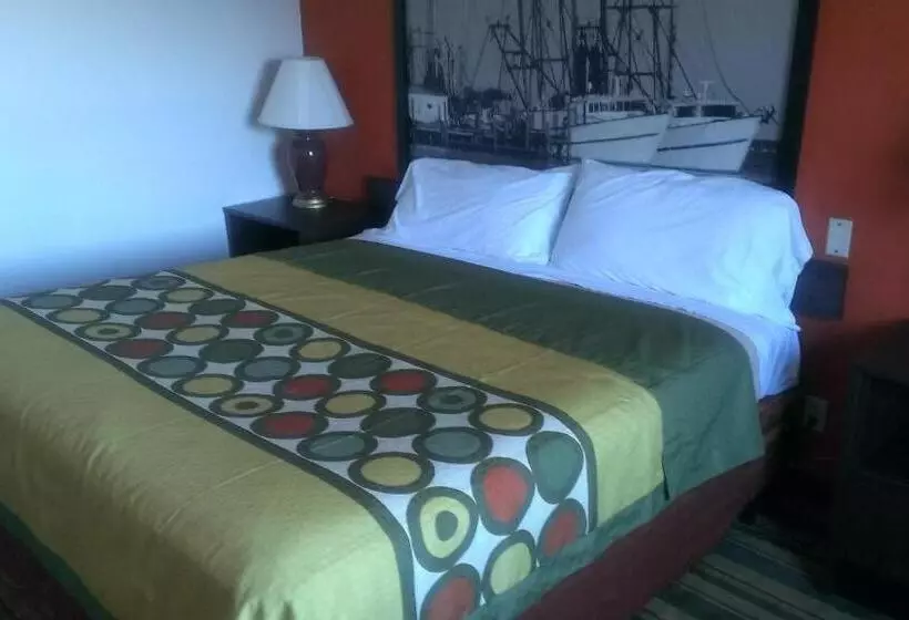 Deluxe Suite King Bed, Quality Inn