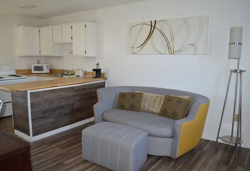 ２ベッドスイートルーム, Travelodge By Wyndham Colorado Springs Airport/peterson Afb
