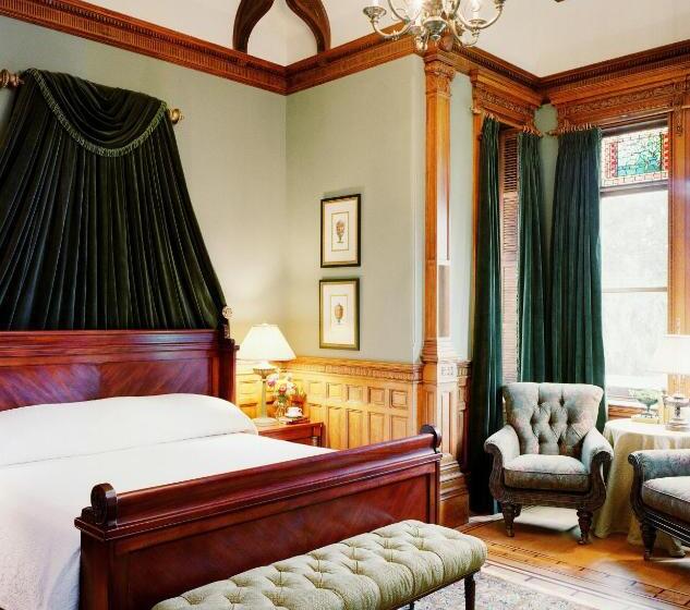 デラックスルーム, Wentworth Mansion