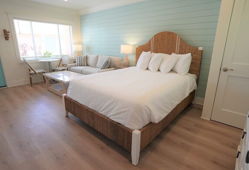 스탠다드 스튜디오, Manasota Key Resort
