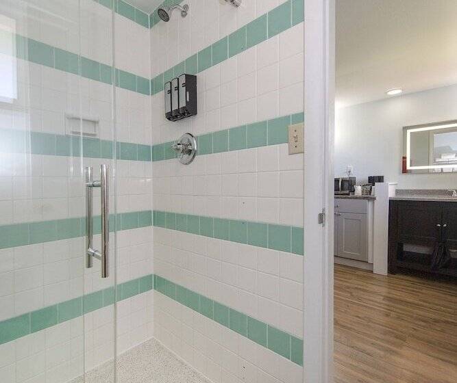 带大床的标准间, Silver Ridge Lodge