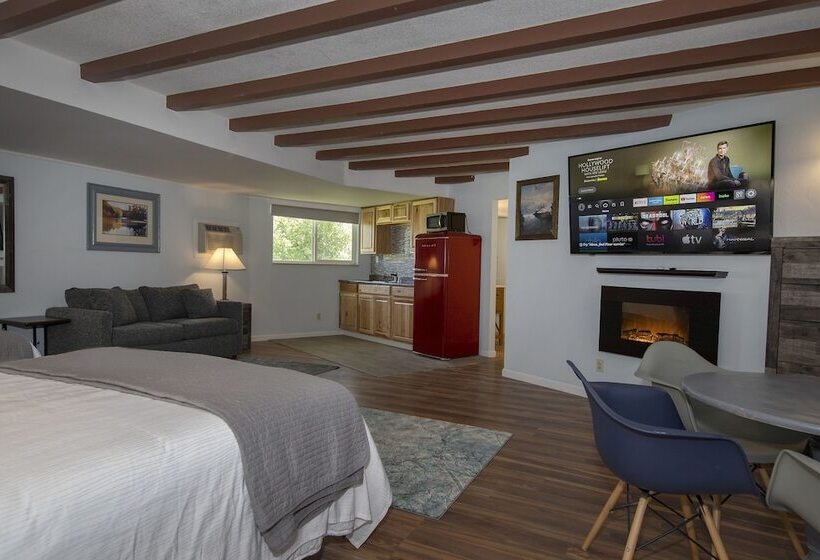 家庭工作室, Silver Ridge Lodge