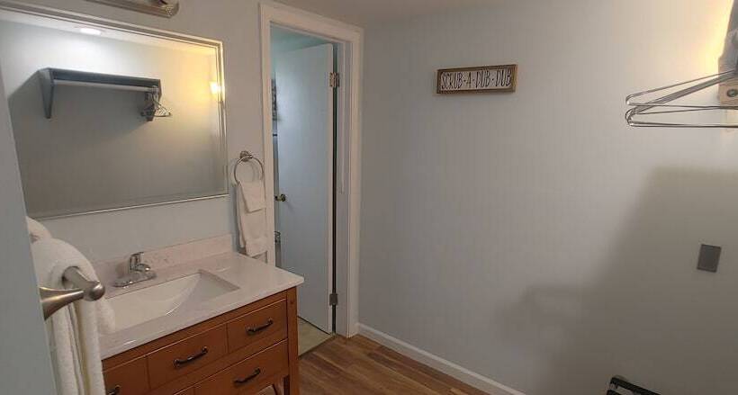 家庭工作室, Silver Ridge Lodge