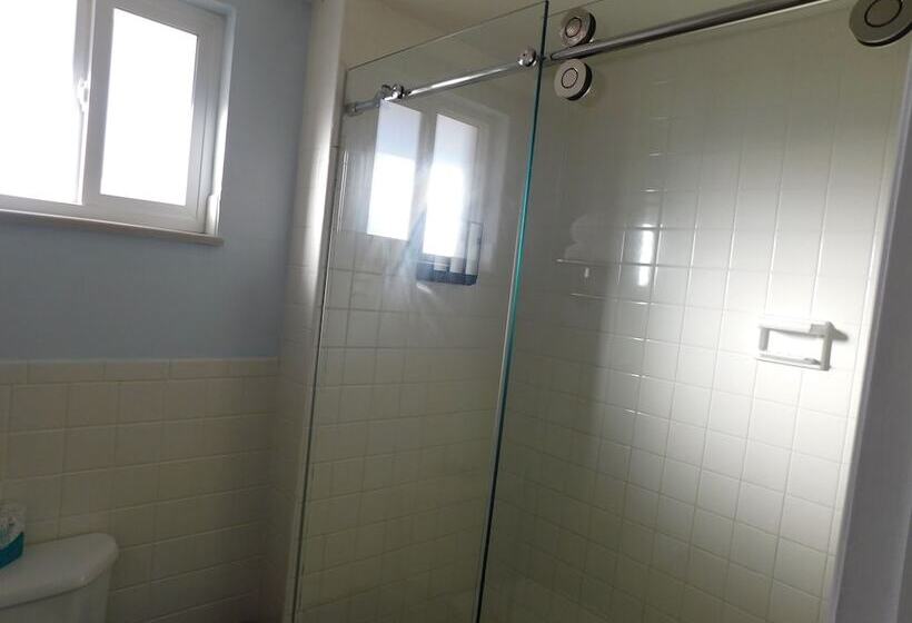 家庭工作室, Silver Ridge Lodge