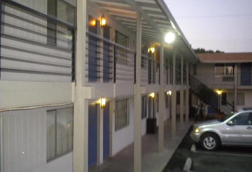 Номер Стандарт, Wasco Inn