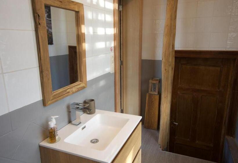 デラックスルーム, L Ancienne Poste