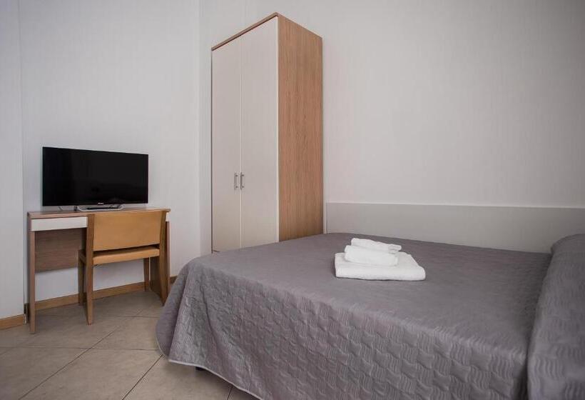 اتاق اکونومی, Amico