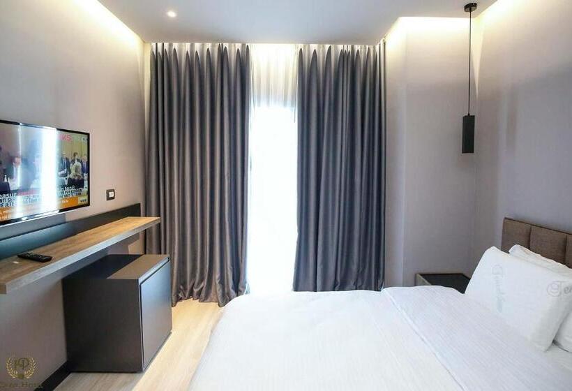 סוויטת ג'וניור, Olive