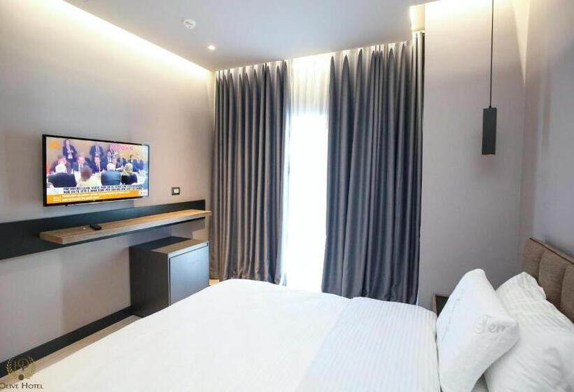 חדר דלוקס, Olive