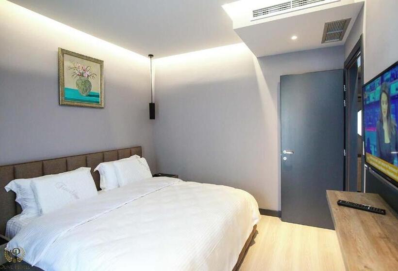 חדר דלוקס, Olive