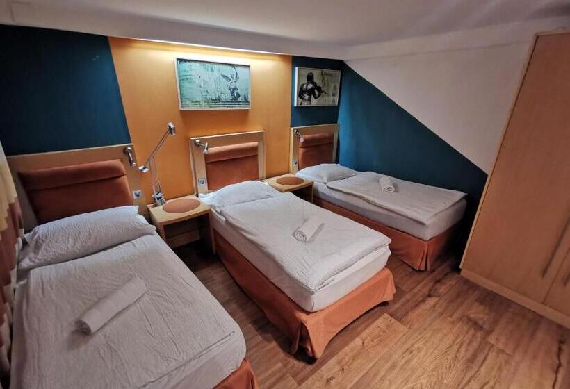 غرفة سوبيريور ثلاثية, Pension Föhrenhain