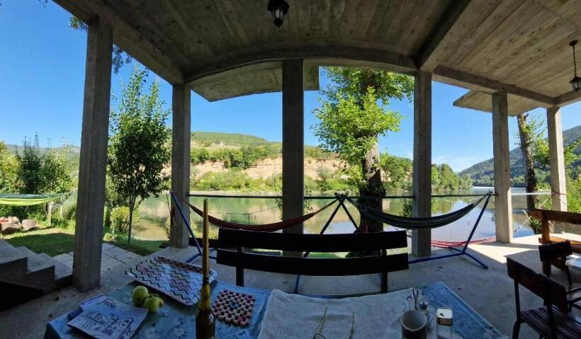 آپارتمان 3 خوابه, Prenoćište Na Drini Foča