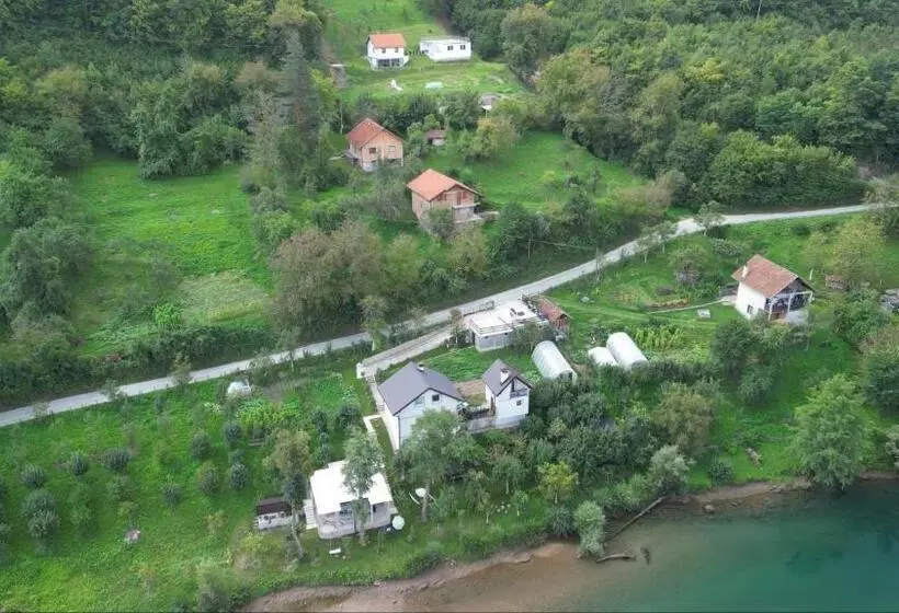 آپارتمان 3 خوابه, Prenoćište Na Drini Foča