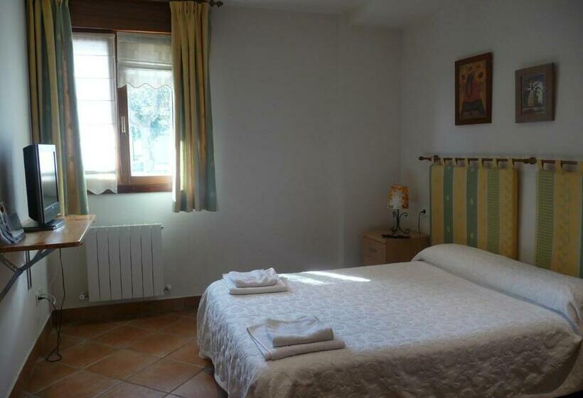 اتاق استاندارد, Pension Zelaigane